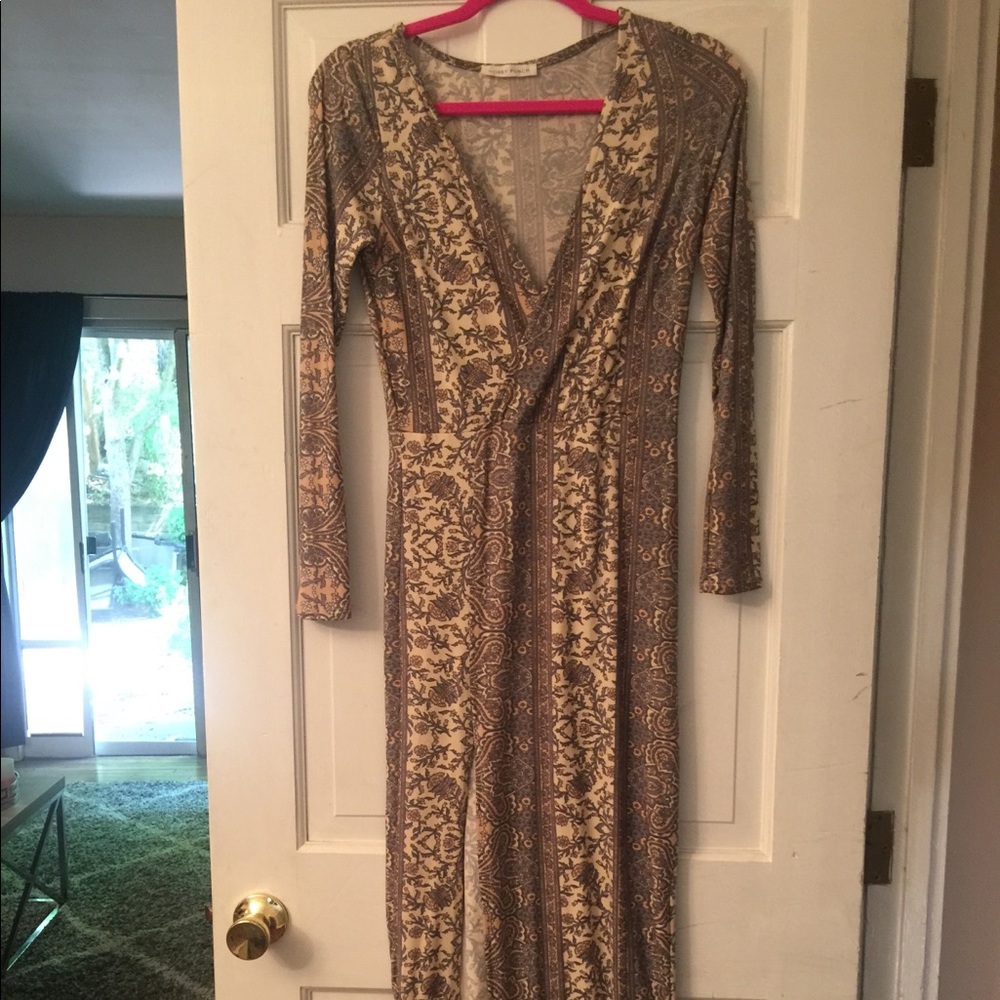 XS/S honey punch maxi dress with long sleeves